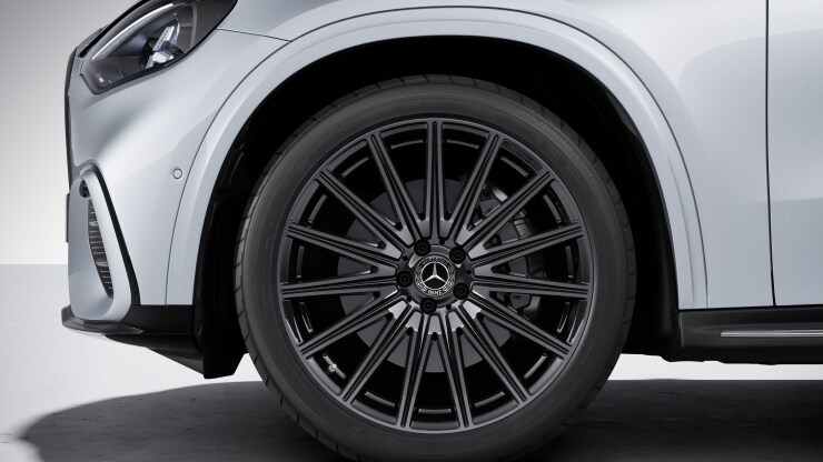 21" AMG Leichtmetallräder im Vielspeichen-Design 1