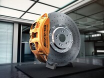 Mercedes-AMG EQE SUV Impianto frenante AMG ad elevate prestazioni con dischi freno in materiale ceramico composito