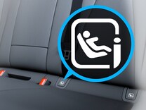 Mercedes-AMG SL Roadster i-Size child seat attachment