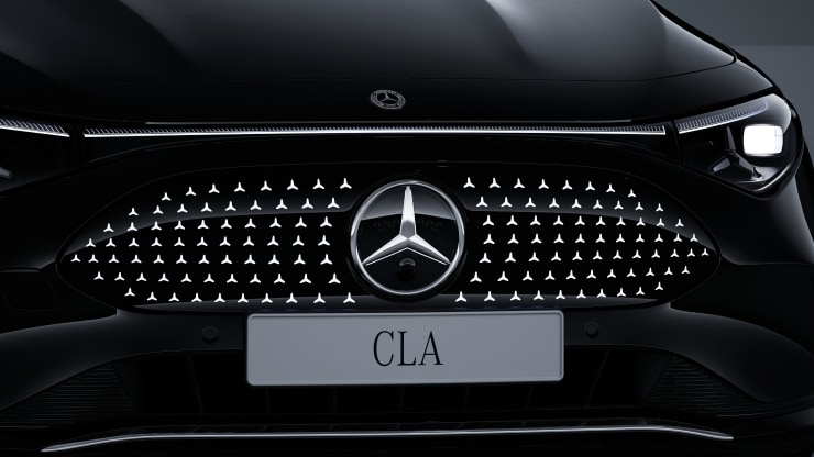 Étoile Mercedes partiellement illuminée Image 1