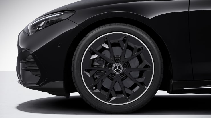 19" AMG Leichtmetallräder im 5-Speichen-Design Bild 1