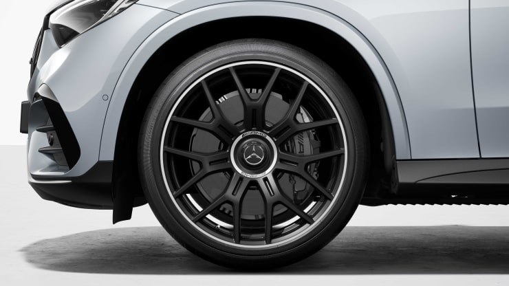 21" AMG Schmiederäder im Kreuzspeichen-Design Bild 1
