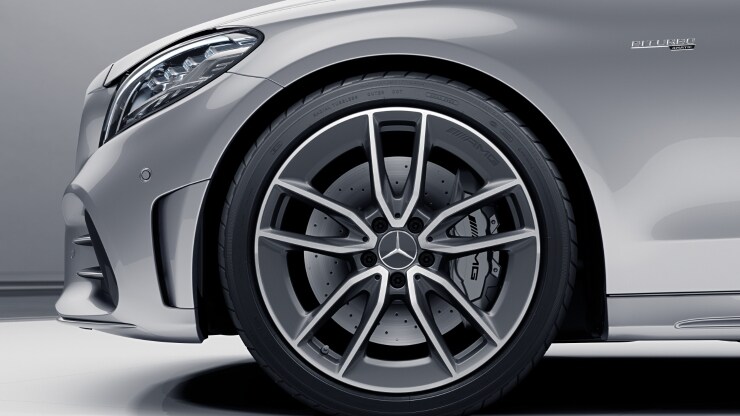 48,3 cm (19") AMG Leichtmetallräder im 5-Doppelspeichen-Design Bild 1