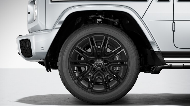 50,8 cm (20") AMG Leichtmetallräder im 10-Speichen-Design Bild 1