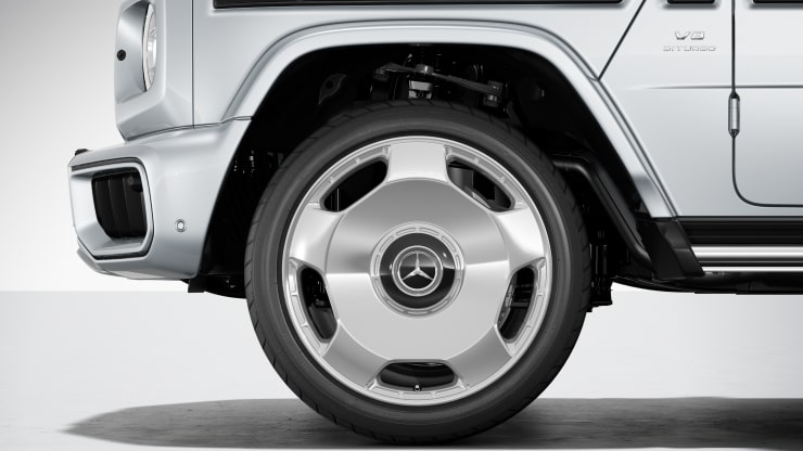 55,9 cm (22“) AMG Schmiederäder im 5-Loch-Design Bild 1