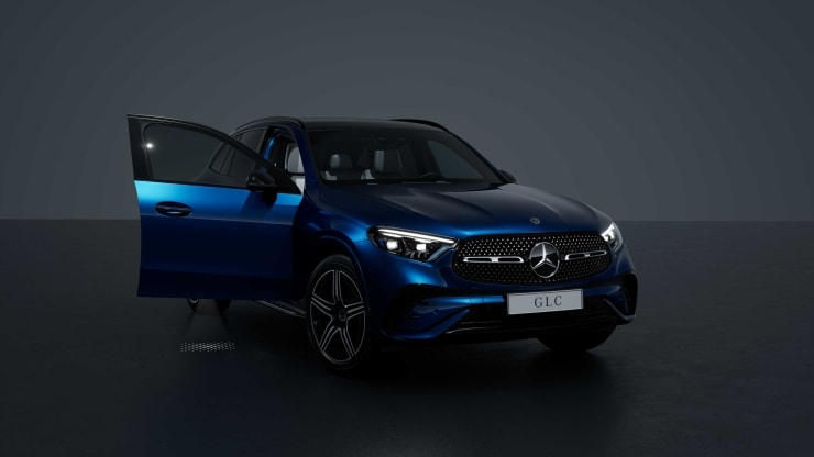 Umfeldbeleuchtung mit animierter Projektion des Mercedes-Benz Pattern, 2-fach Bild 1