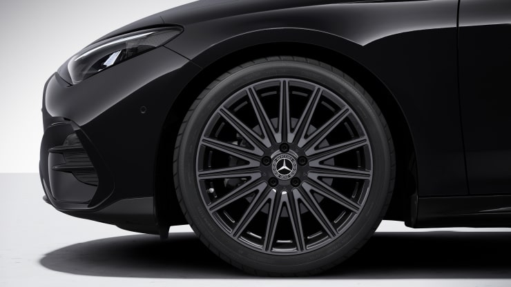 Jantes alliage AMG 48,3 cm (19") multibranches noir brillant et dark platin gloss/naturel brillant Image 1