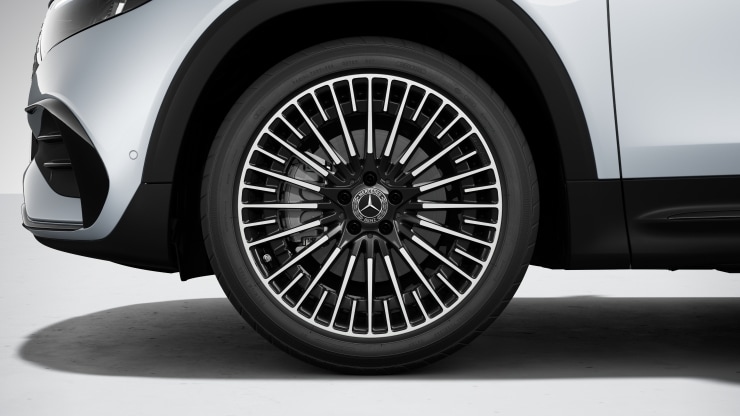 50,8 cm (20") AMG Leichtmetallräder im Vielspeichen-Design Bild 1