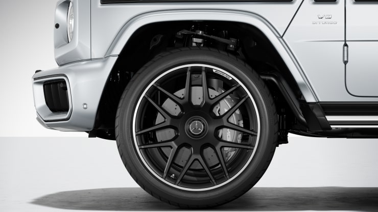 55,9 cm (22") AMG Schmiederäder im Kreuzspeichen-Design Bild 1