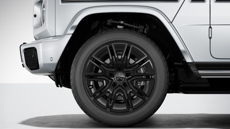 20" AMG Leichtmetallräder im 10-Speichen-Design 1