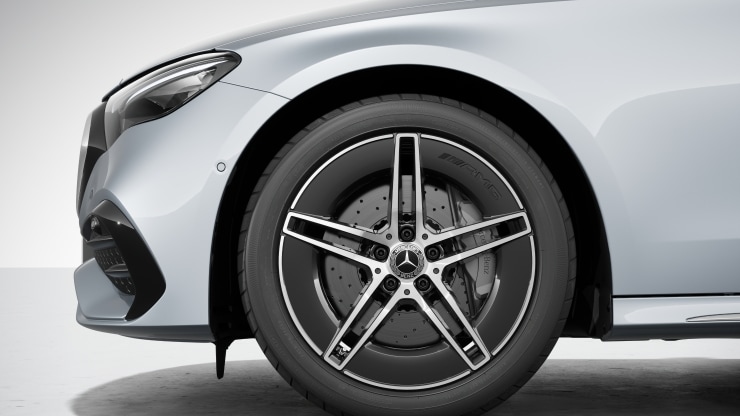 Jantes alliage AMG 19'' à 5 doubles branches noir / naturel brillant Image 1