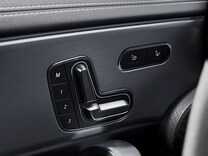 Mercedes-AMG Classe A Berlina compatta Sedili climatizzati per lato guida e passeggero