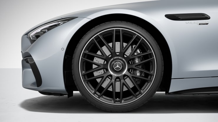 Bremssättel schwarz lackiert für AMG Hochleistungs-Verbundbremsanlage Bild 1