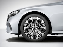E-Klasse Limousine Winter-Paket Plus mit 19" Winter-Kompletträdern