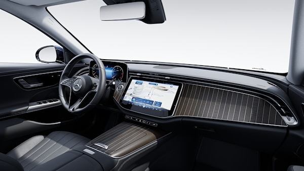 EXCLUSIVE Interieur