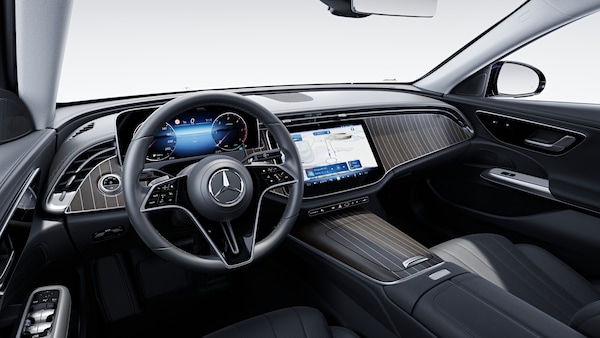EXCLUSIVE Interieur