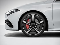 Mercedes-AMG A-Klasse Kompaktlimousine Bremssättel rot lackiert