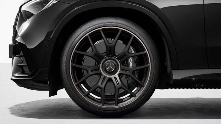 Bremssättel schwarz lackiert für AMG Hochleistungs-Verbundbremsanlage Bild 1