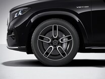 Mercedes-AMG GLE Silver-painted brake callipers