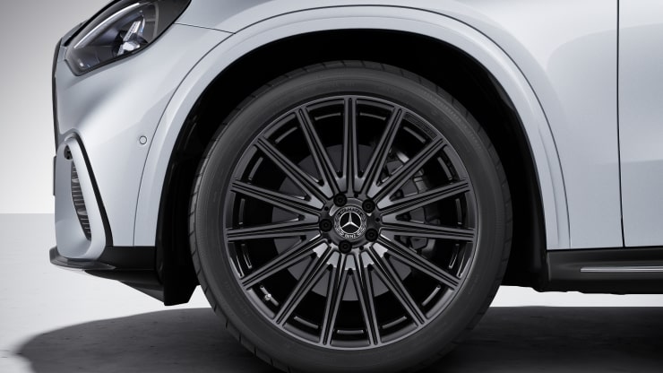 21" AMG Leichtmetallräder im Vielspeichen-Design Bild 1