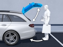B-Class HANDS-FREE行李廂蓋感應啟閉