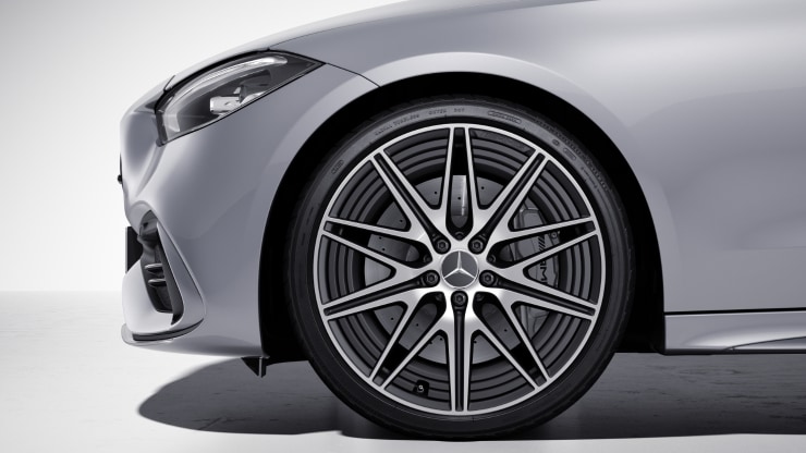 50,8 cm (20") AMG Leichtmetallräder im 10-Doppelspeichen-Design Bild 1