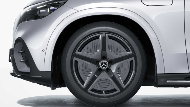 50,8 cm (20") AMG Leichtmetallräder im 5-Doppelspeichen-Design Bild 1