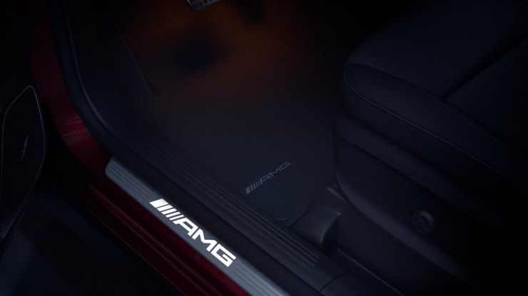 AMG Einstiegsleisten mit "AMG" Schriftzug, beleuchtet und mit Wechselcover Bild 1