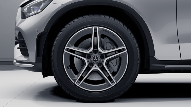 Llantas de aleación AMG de 48,3 cm (19") y diseño de 5 radios dobles Imagen 1