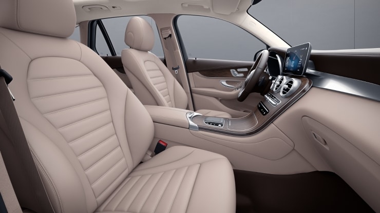 EXCLUSIVE interior 2