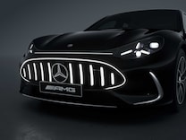 Mercedes-AMG GT 4-drzwiowe Coupé Częściowo podświetlana gwiazda Mercedes-Benz