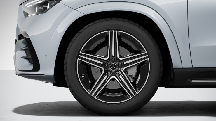 21" AMG Leichtmetallräder im 5-Doppelspeichen-Design Bild 1
