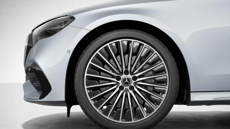 20" AMG Leichtmetallräder im Vielspeichen-Design Bild 1