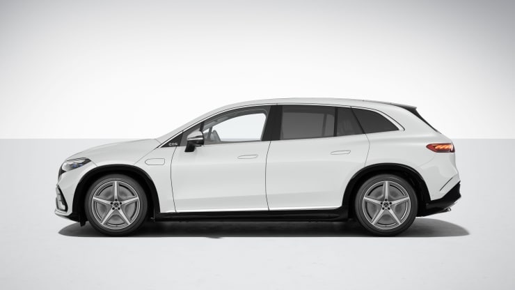 AMG Line exterior 2