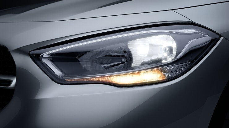 Halogenscheinwerfer mit integriertem LED-Tagfahrlicht 2