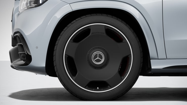 58,4 cm (23") AMG Schmiederäder im 5-Loch-Design Bild 1