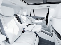 Mercedes-Maybach GLS folding tables in the rear