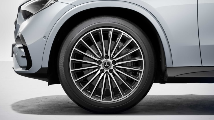 20" AMG Leichtmetallräder im Vielspeichen-Design Bild 1