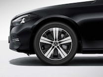 C-Class Saloon Braking system with larger brake discs on the front axle