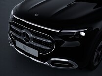 GLB Illuminated radiator grille with Mercedes-Benz pattern in chrome