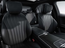 S-Class Saloon 前排豪華頭枕