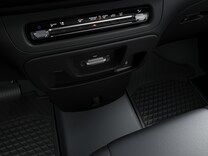 Vito Tourer Centre console with 1-DIN recess