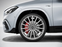 Mercedes-AMG GLA 紅色煞車卡鉗