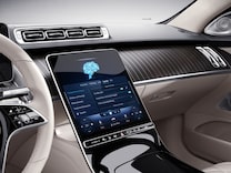 Mercedes-Maybach S-Class 14.4吋高解析度螢幕