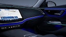 Bild von: Zierelemente Holz Esche schwarz offenporig hinterleuchtet mit Mercedes-Benz Pattern