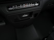 eVito Skříňová dodávka Poloautomatická klimatizace TEMPMATIC
