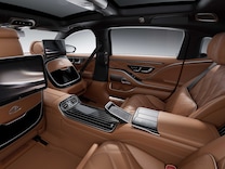 Mercedes-Maybach S-Class Seat on front passenger side electrically adjustable from the rear