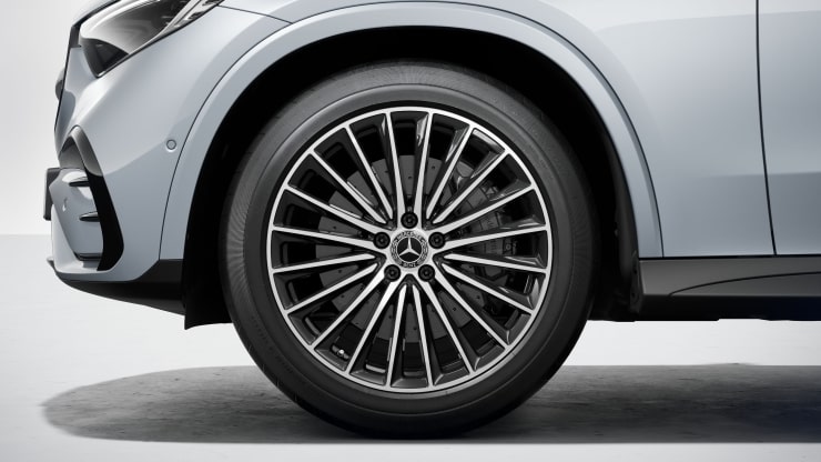 20" AMG Leichtmetallräder im Vielspeichen-Design Bild 1
