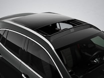 Mercedes-AMG GLA Panoramic sliding sunroof