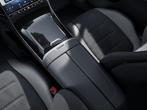 EQE SUV Centre console in black fine-structure look
